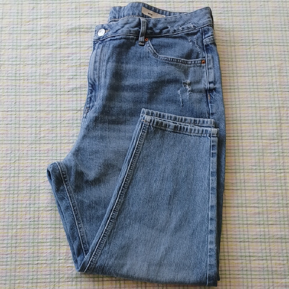 Marks & Spencer women's 20 short distressed jeans